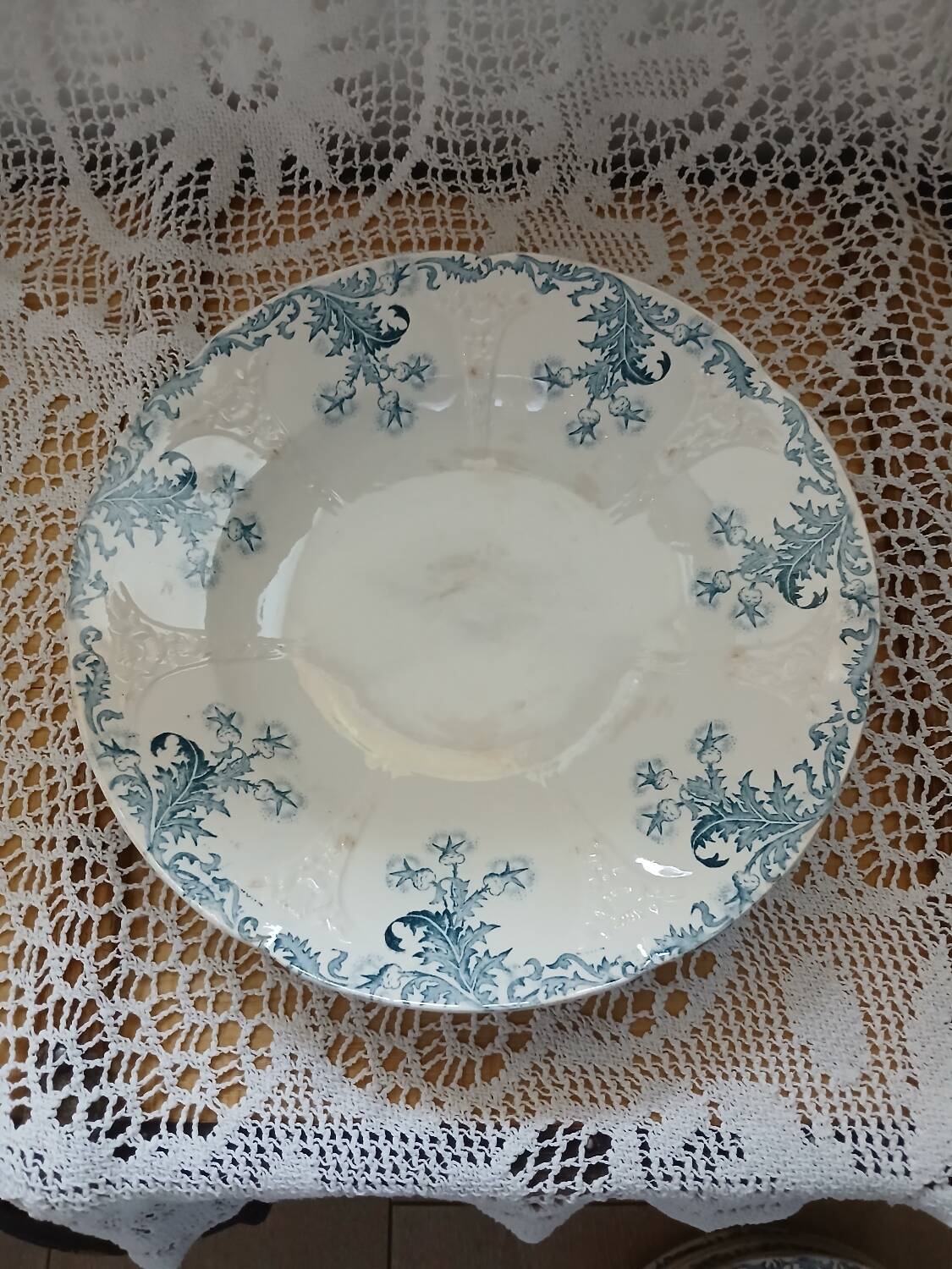 Longwy iron earth dinnerware set