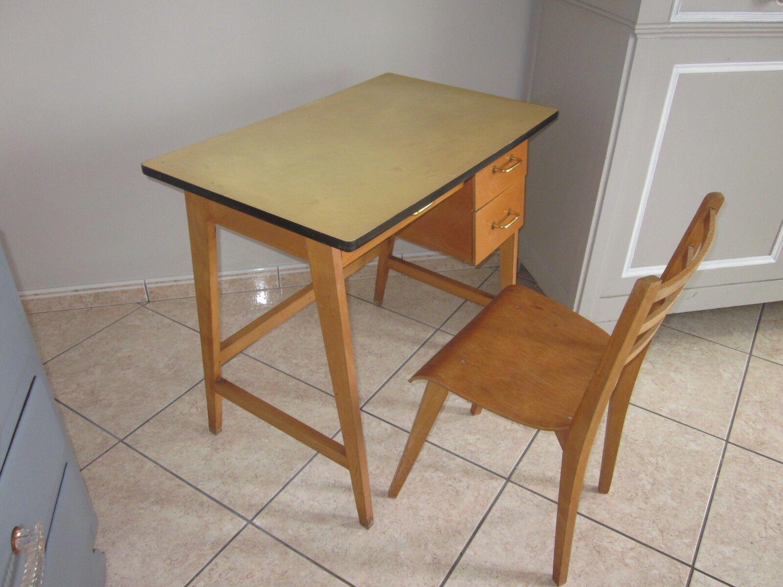 Bureau d'enfant vintage
