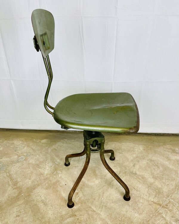 Chaise d’atelier
