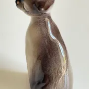 Vintage ceramic chat