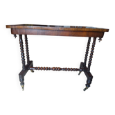 Table on wheels