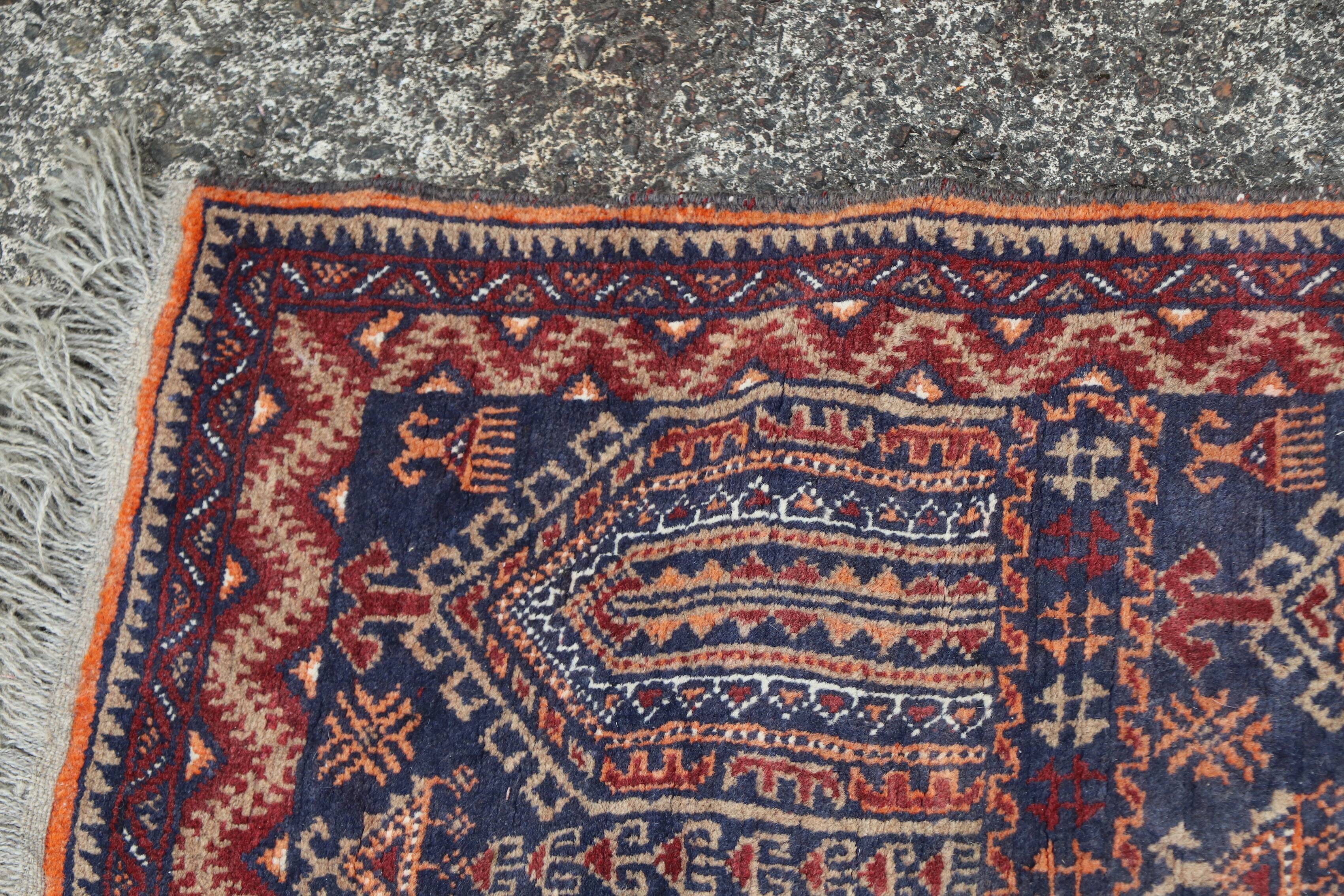 Oriental carpet - 138x85cm