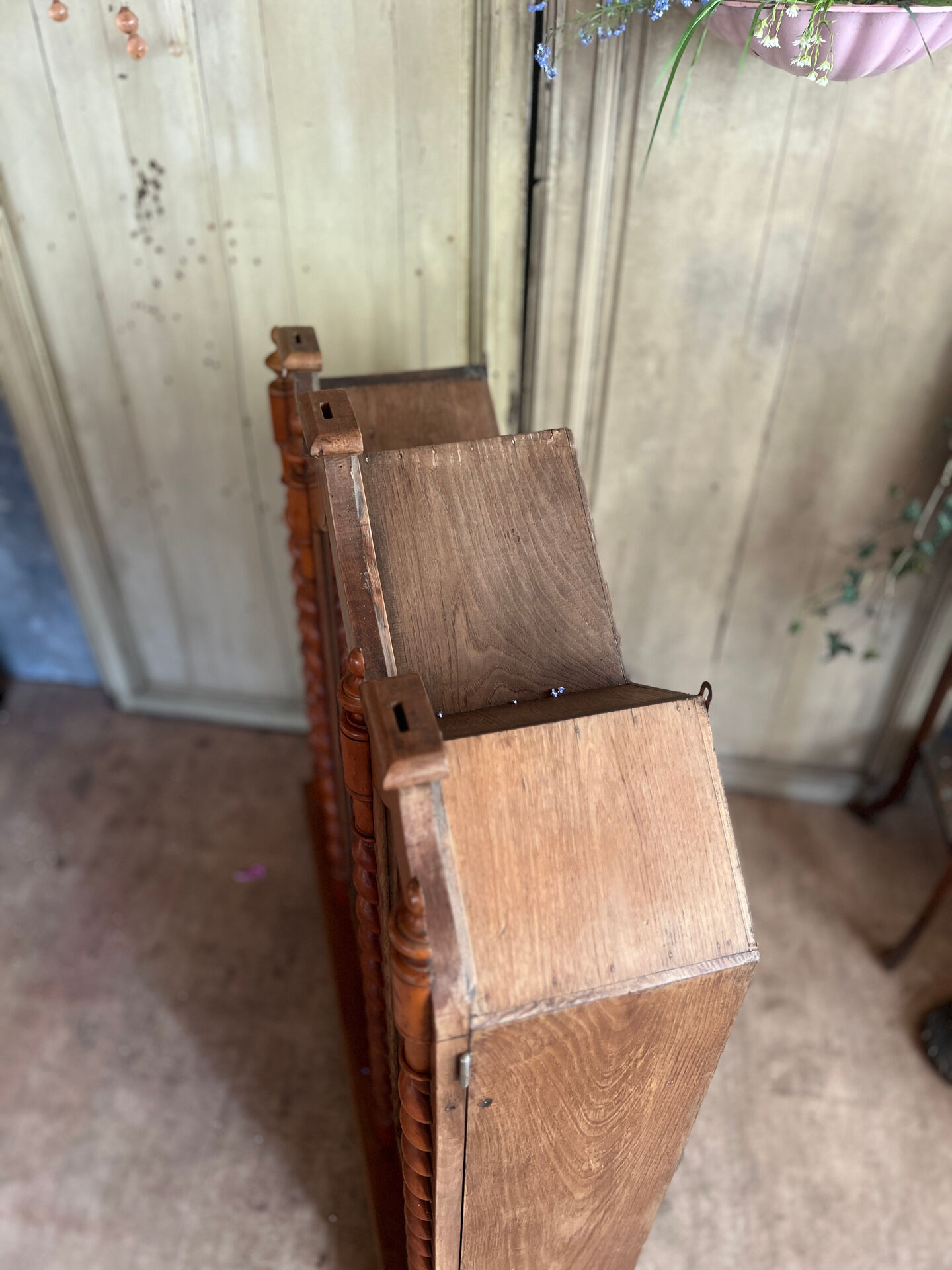Vitrine ancienne