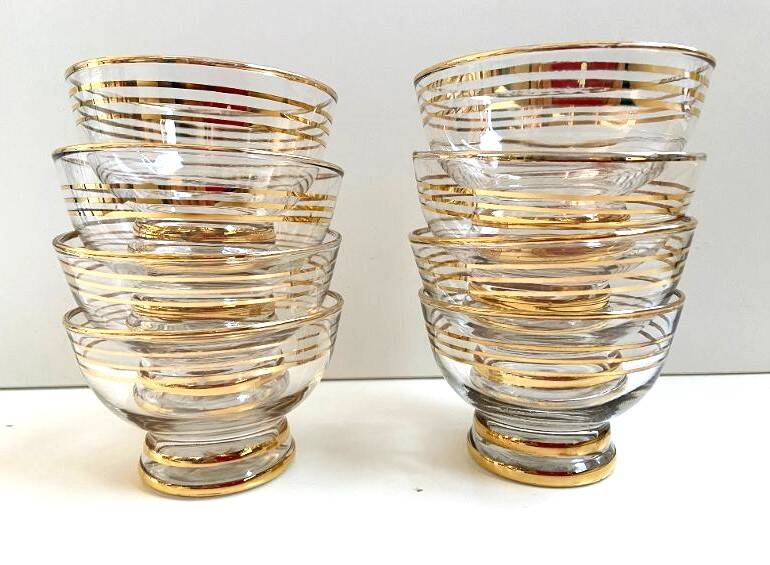 Set of 8 Glasses Coupes Bowls Champagne Alcohol Vintage Crystal Design