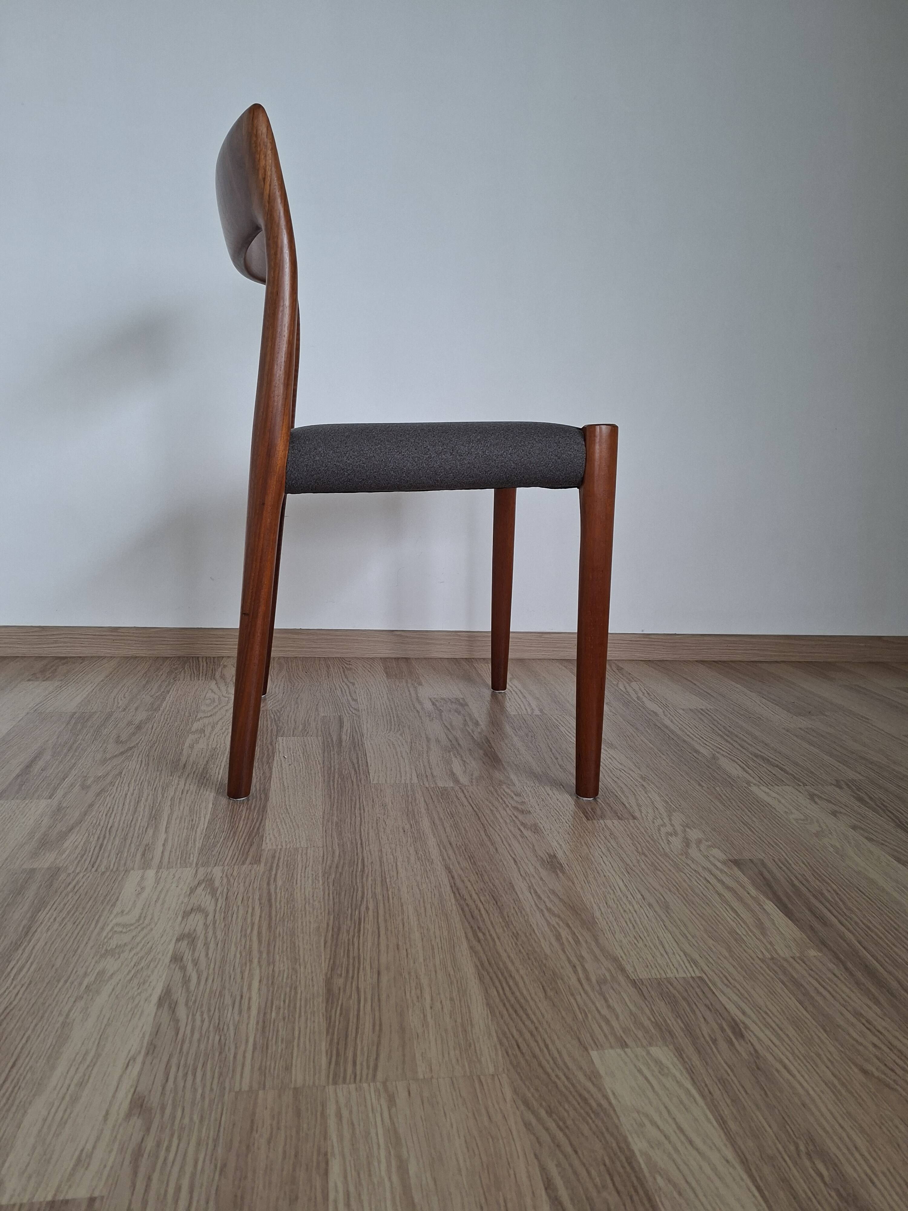 6 dining chairs by Niels Otto Moller. Model 77.