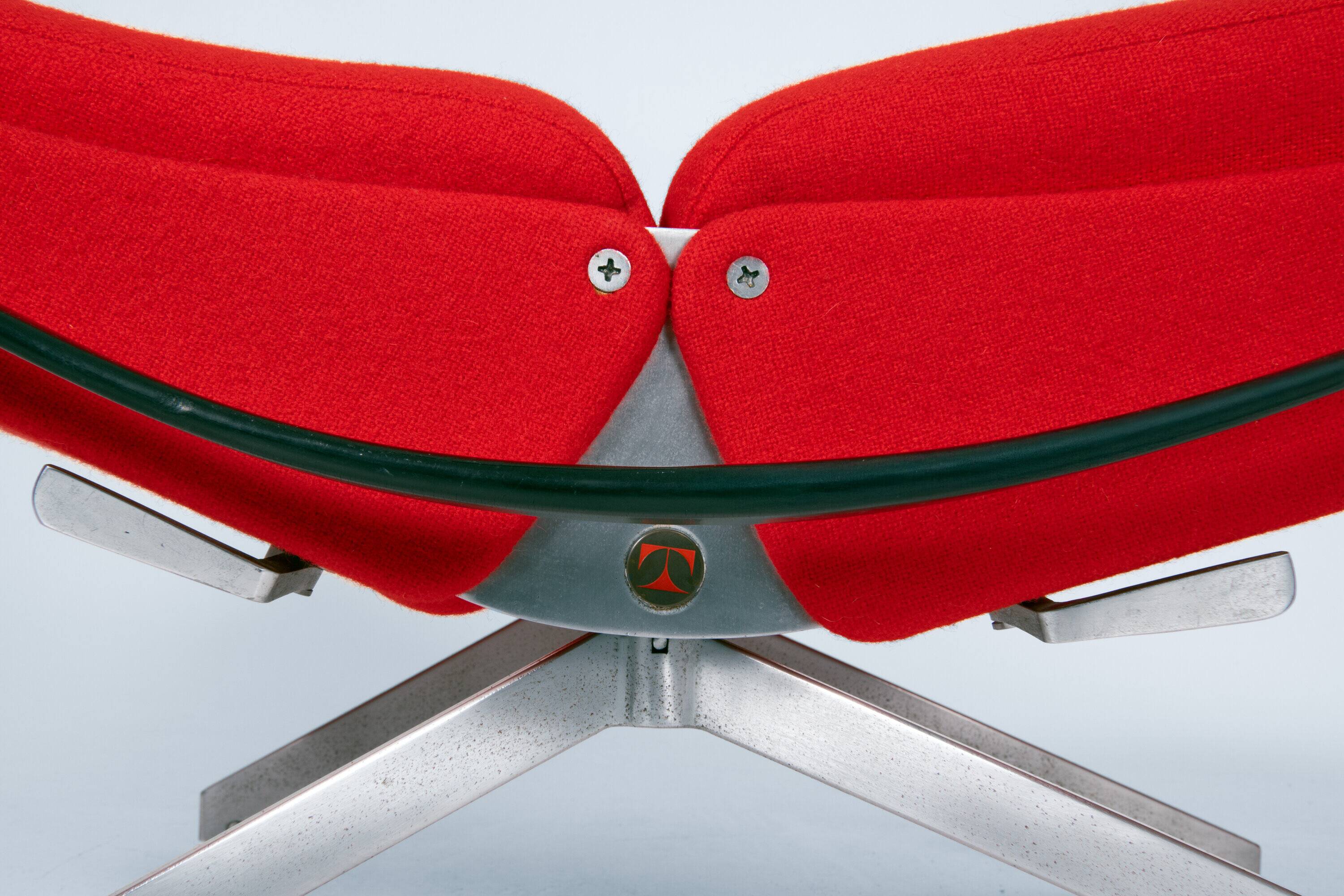 P40 lounge chair by Tecno - Osvaldo Borsani