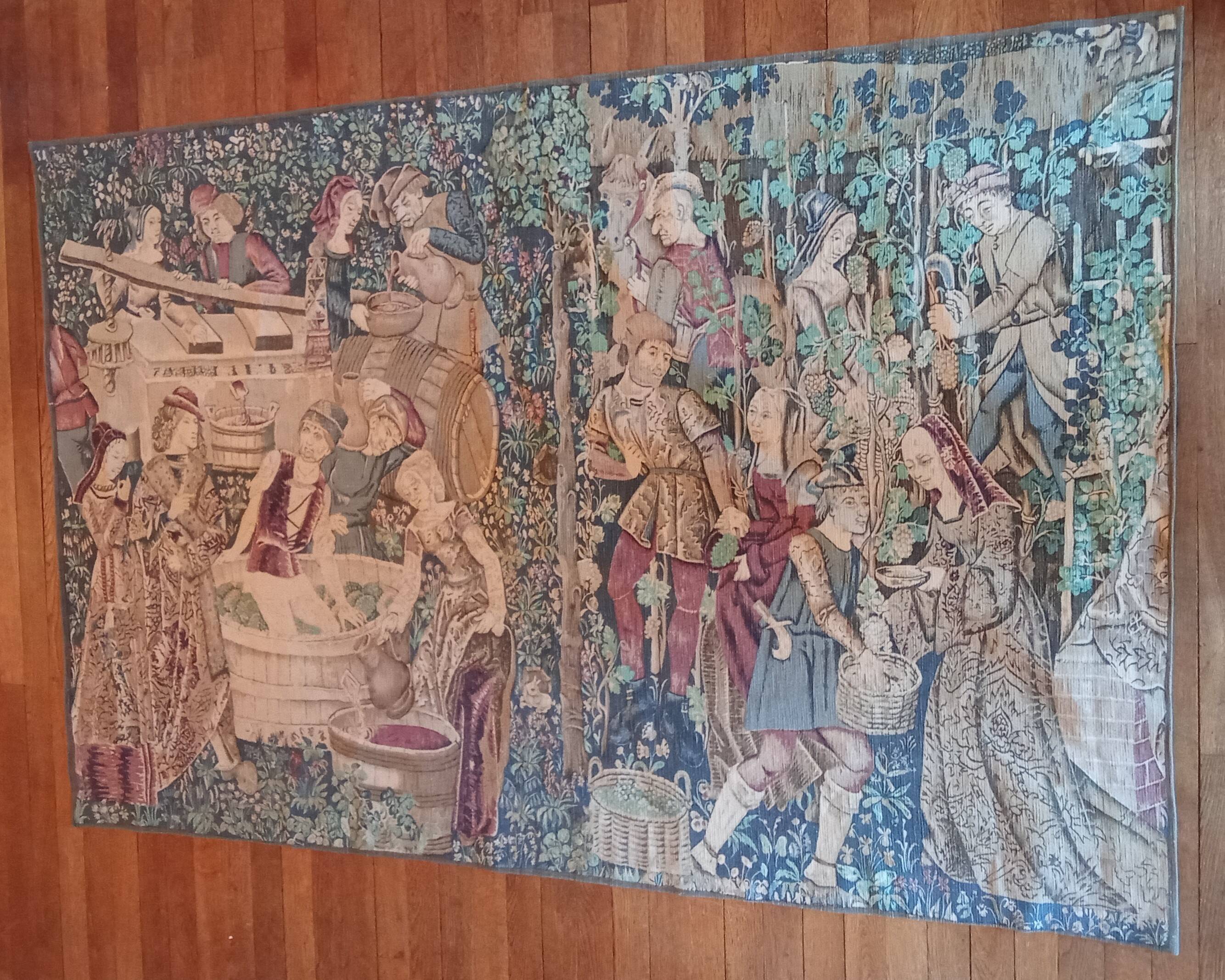 Antique tapestry, the grape harvest