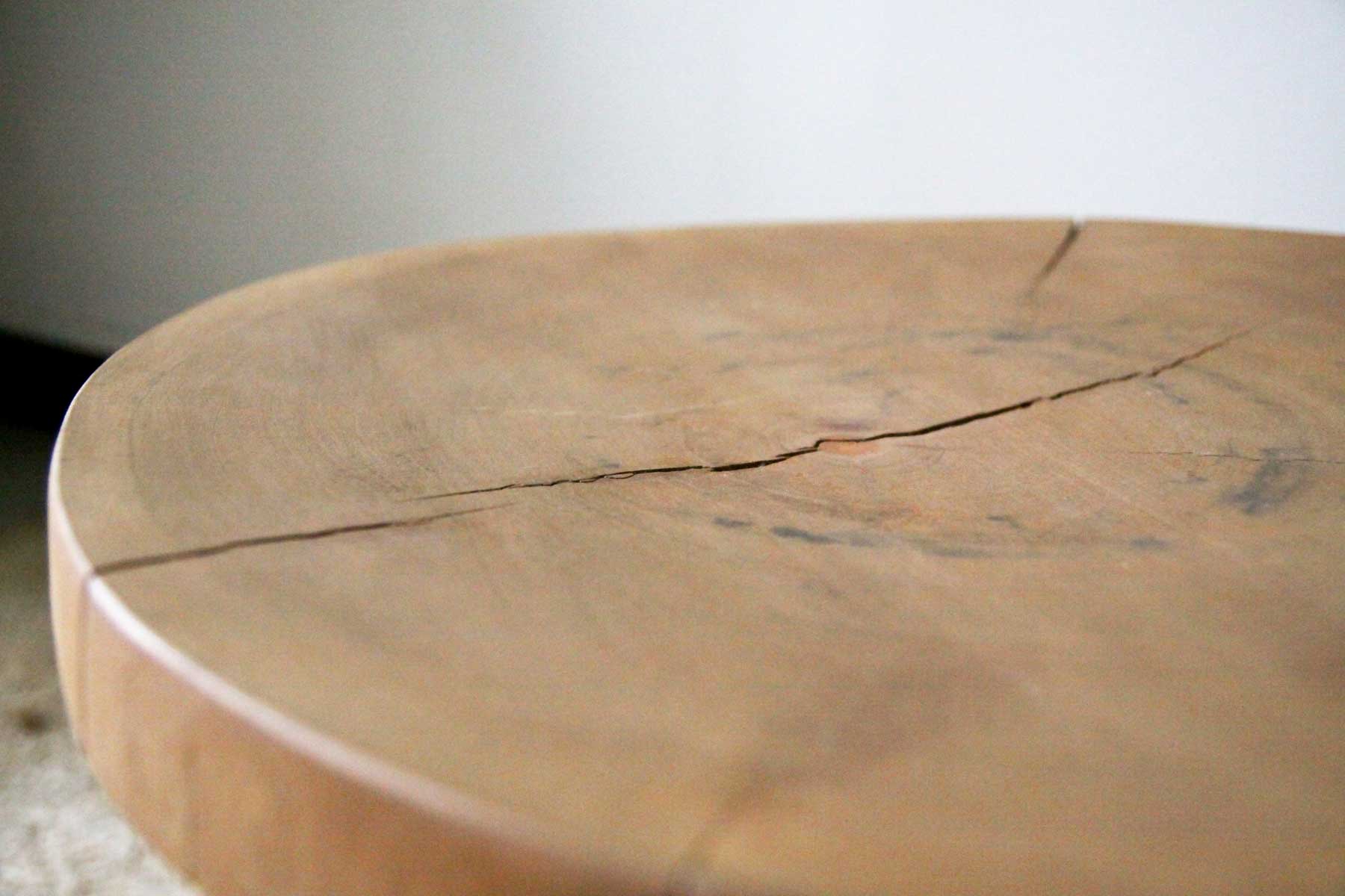 Table tripode en bois vintage