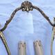 Paire d'appliques en bronze et verre