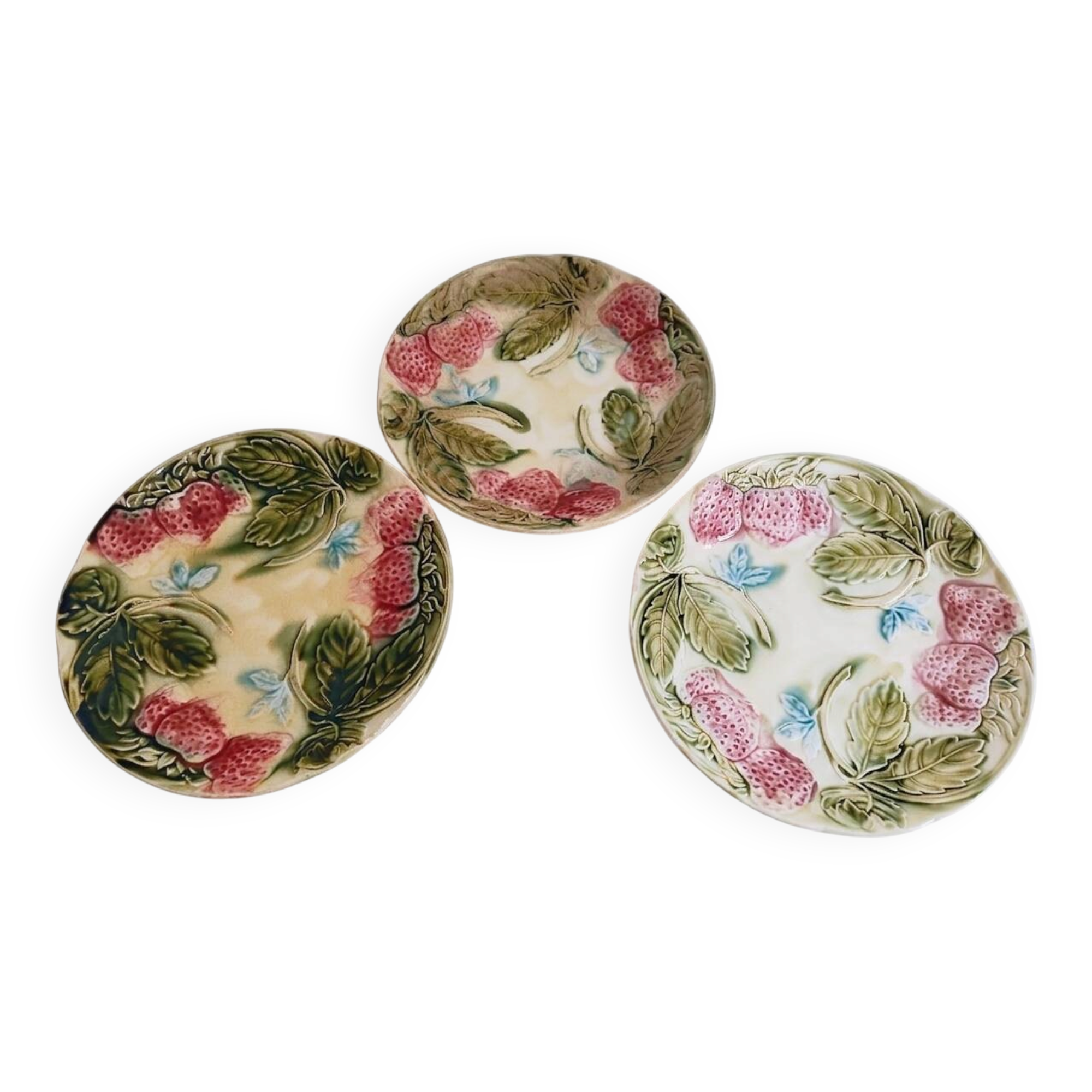 Set of 3 dessert plates in earthenware – Strawberry design