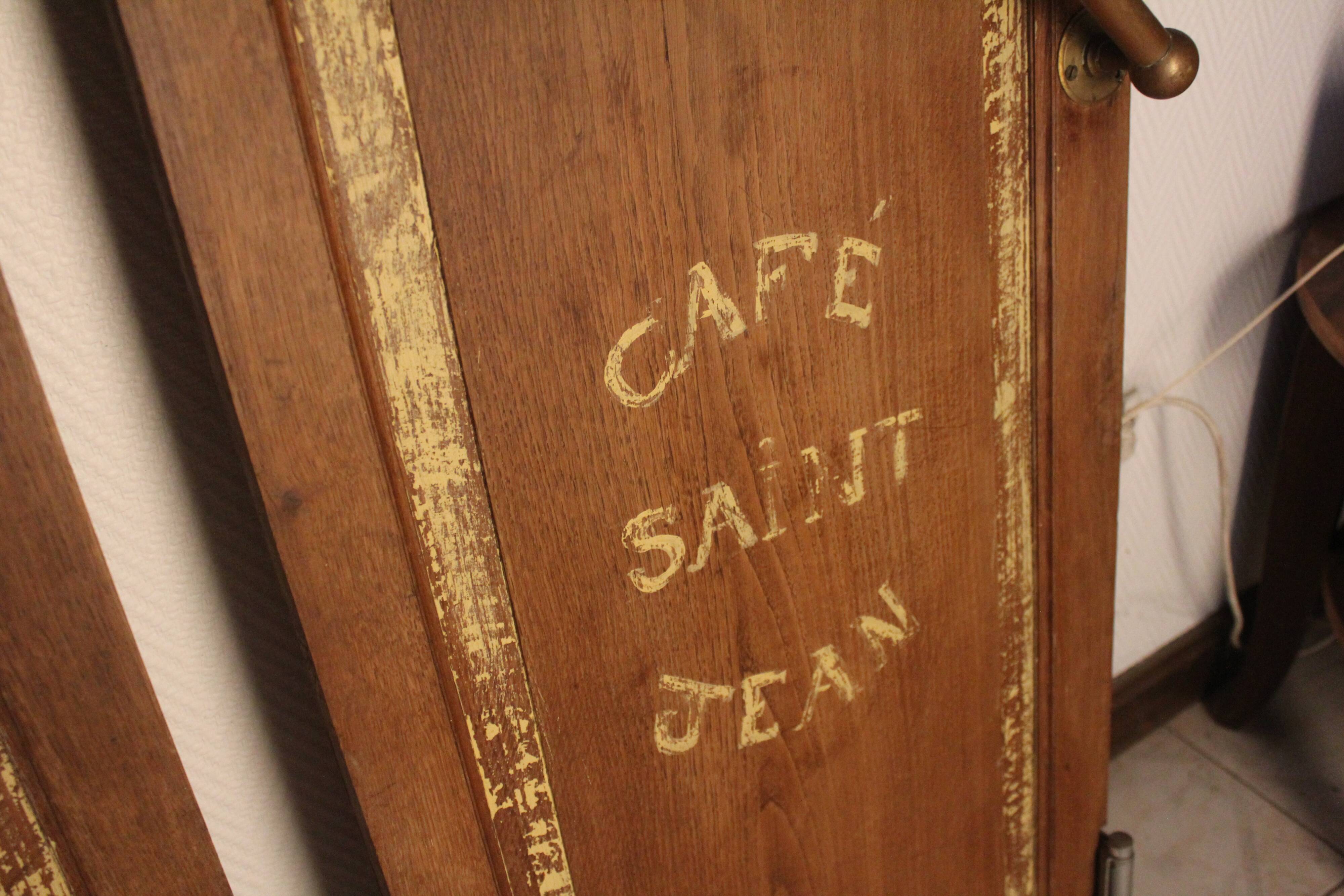 Bistro/cafe swing doors