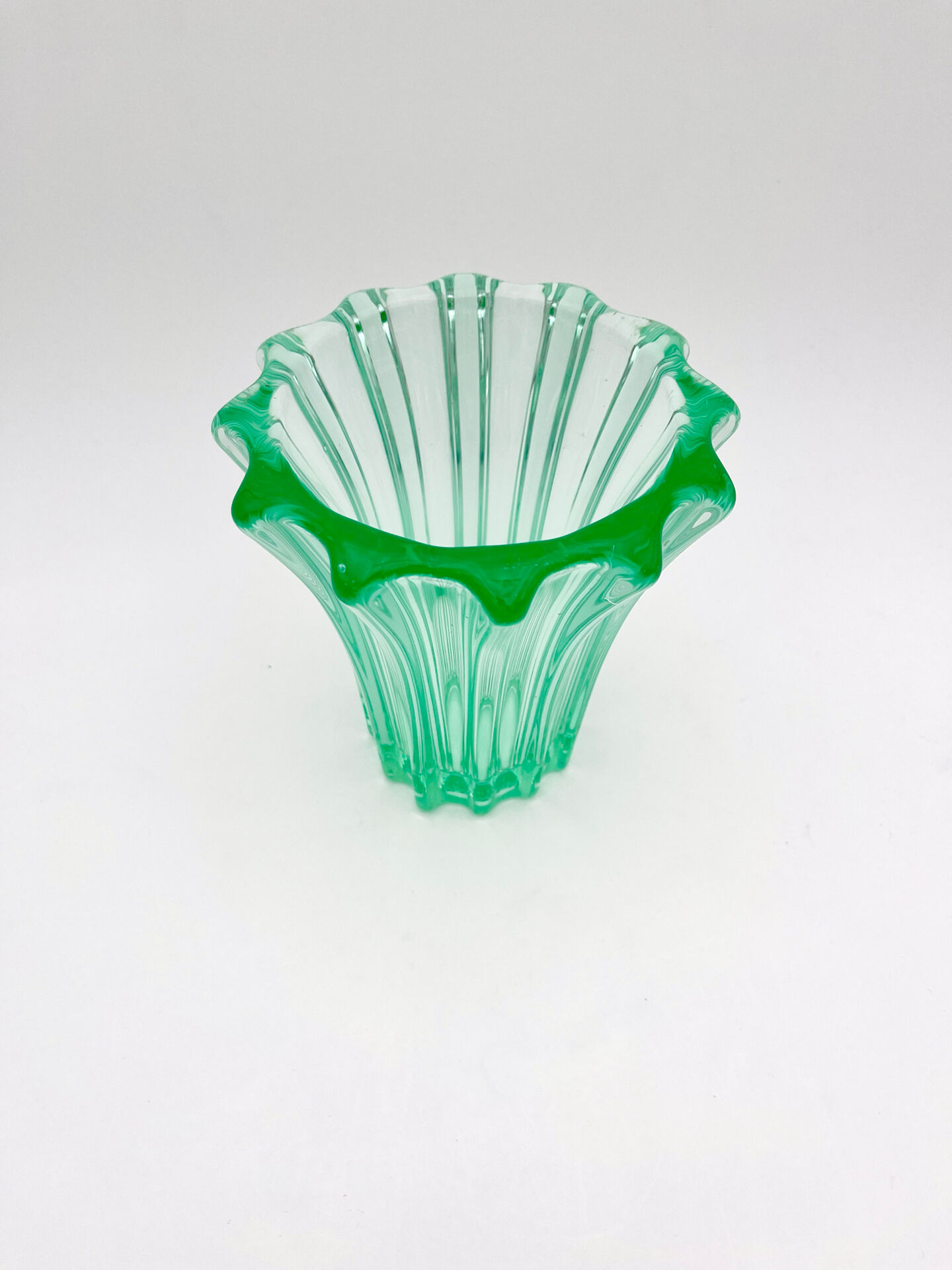 Art Deco Vase Pierre d'Avesn Moulded-Pressed Glass Emerald Green
