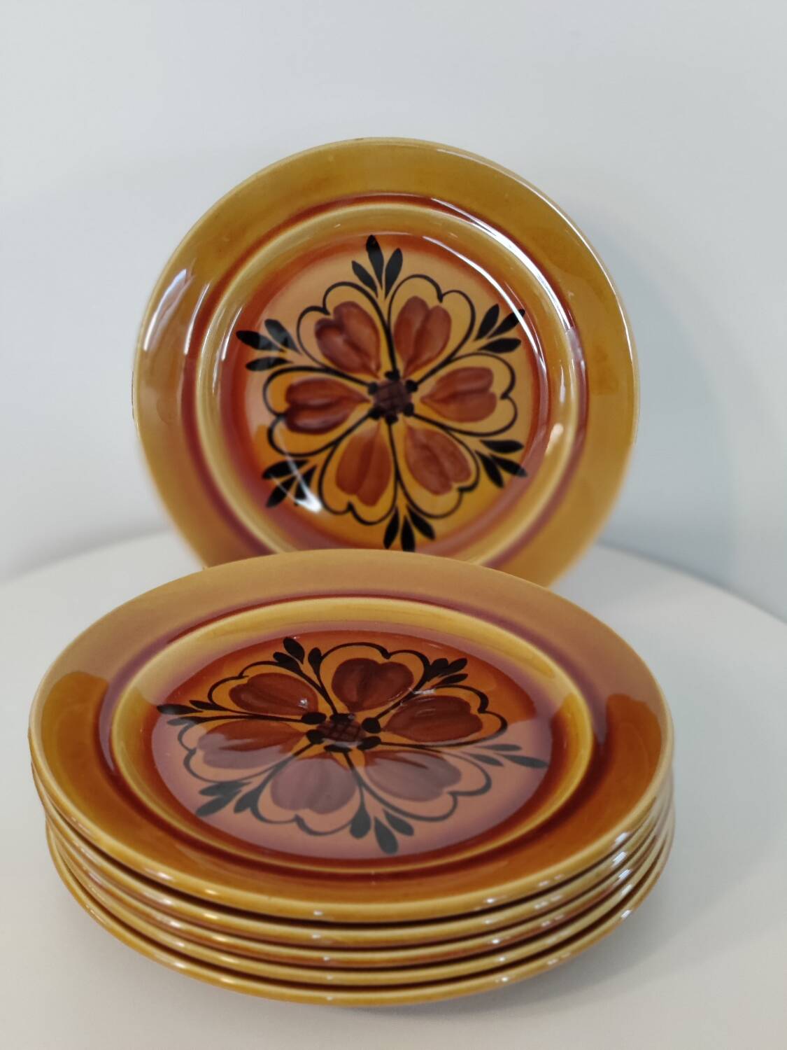 Rosette plate