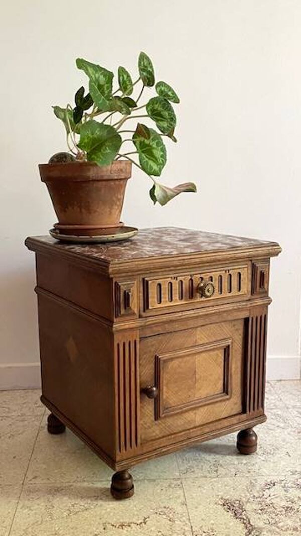 Table de chevet ancienne en bois et marbre