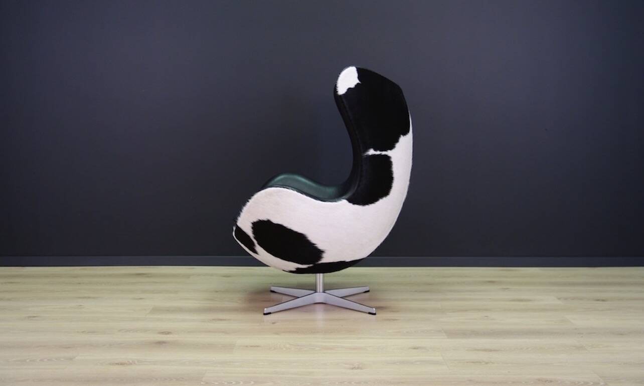 Egg chair de Arne Jacobsen en cuir de vache