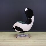 Arne jacobsen the egg chair cow leather