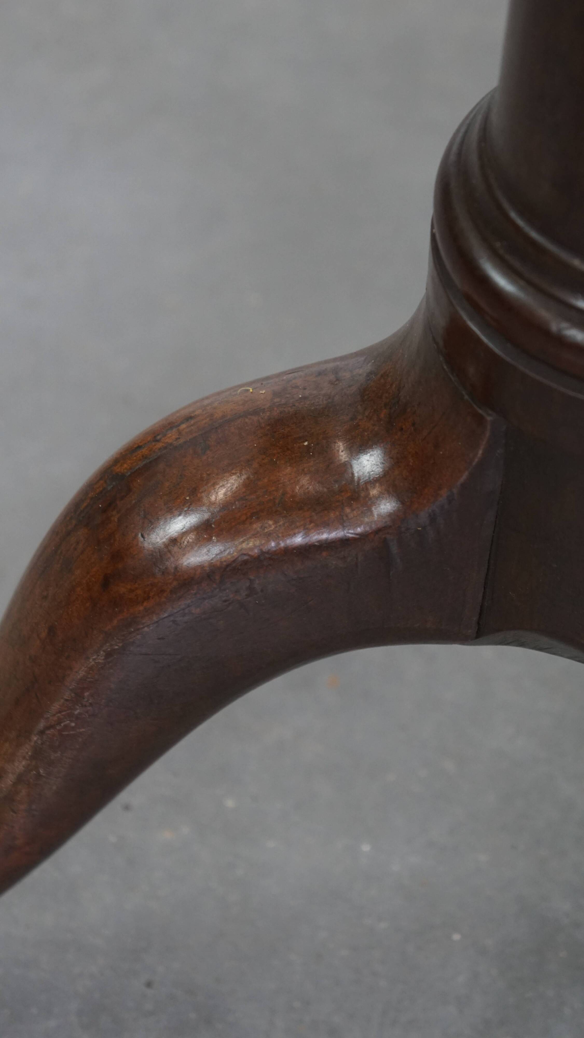 Table pivotante et inclinable en forme de cage à oiseaux, style anglais, du XVIIIe siècle