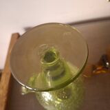 Deux bougeoirs en verre souffle biot