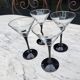 4 verres à cocktail et carafe assortie