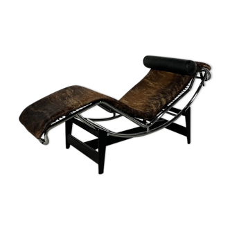 Chaise longue LC4 Le Corbusier édition Cassina