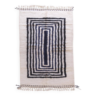 Tapis noir et blanc du Maroc