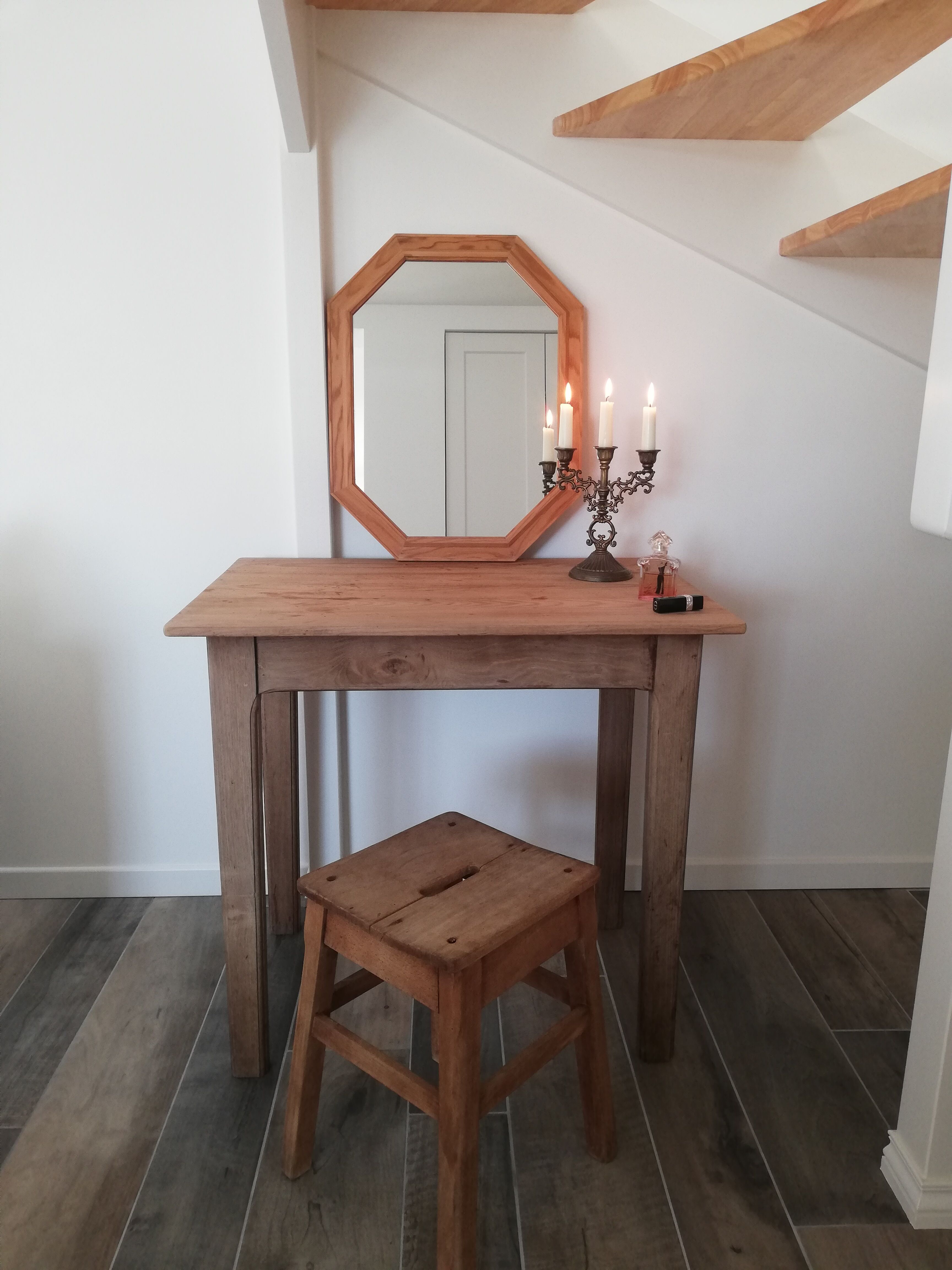 Farmhouse table