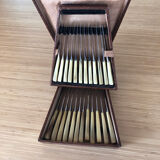 Set of 24 horn handle knives