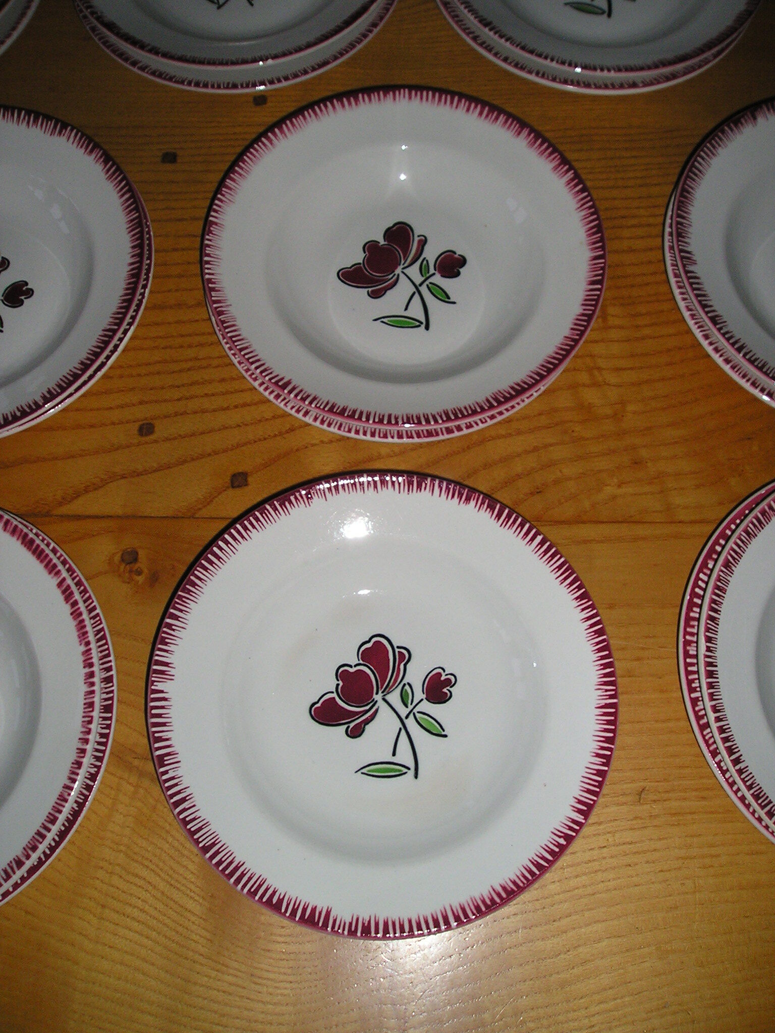 Service de table de 10 assiettes plates et 10 creuses Badonviller