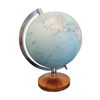Vintage Globe of French brand Taride