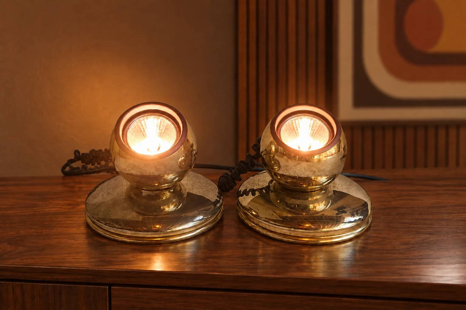 Pair of adjustable spot lamps in gold metal – Pierre Disderot Lighting, Paris