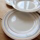 4 assiettes à dessert vintage Céranord Saint-Amand rayures rouge bleu jaune
