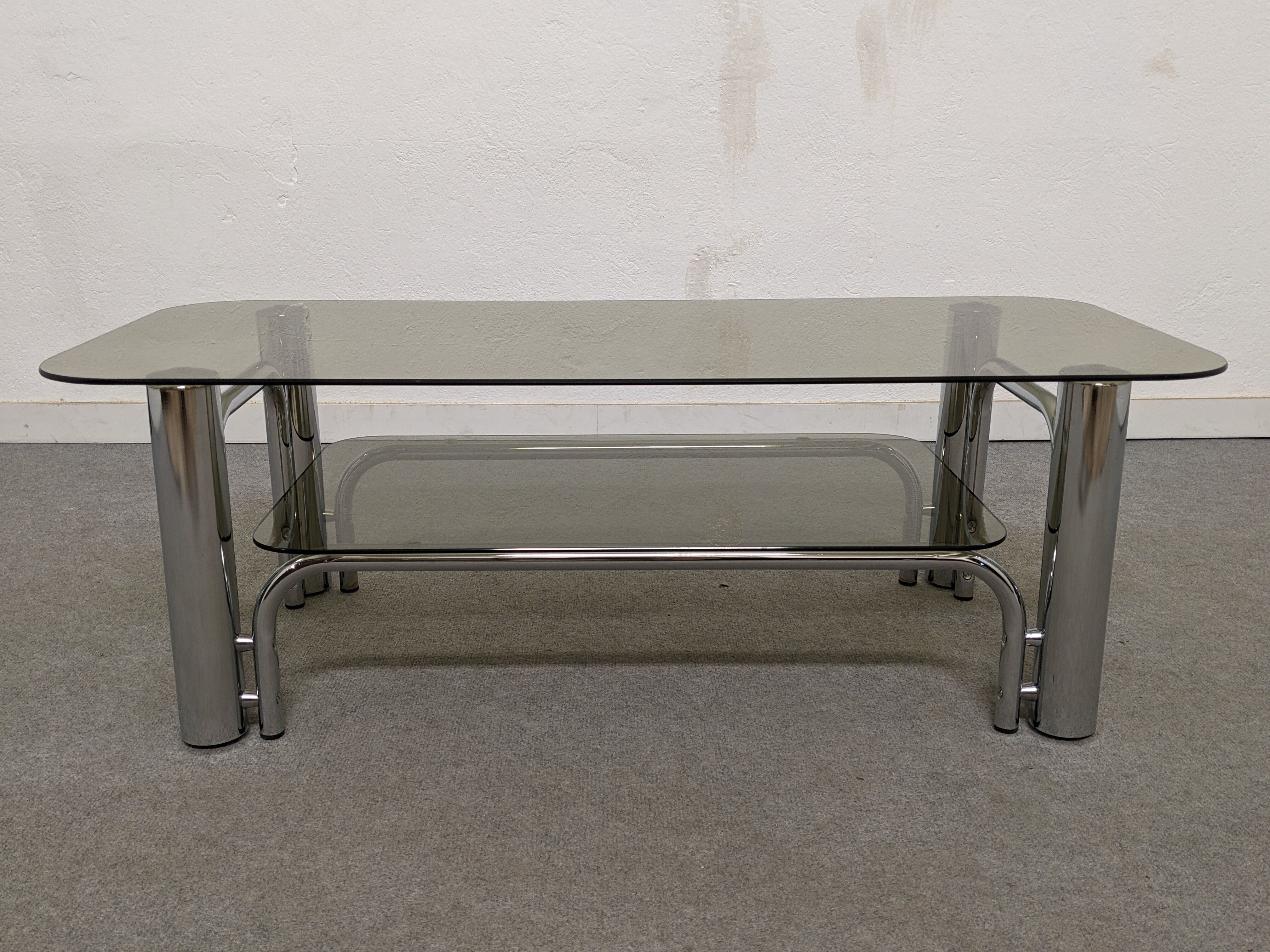 Space age coffee table from the 60s/70s