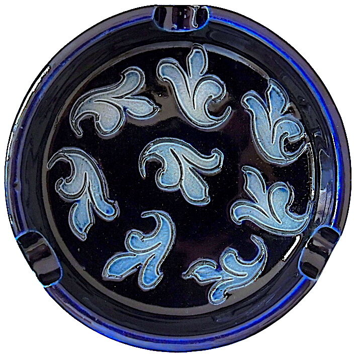 Alsace salt-salt circular ashtray with stylized vegetal decoration