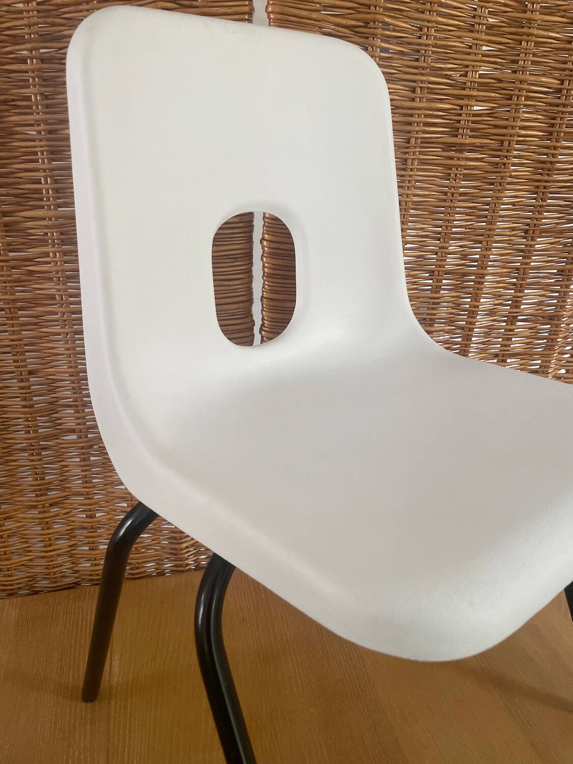 Hille children's chair