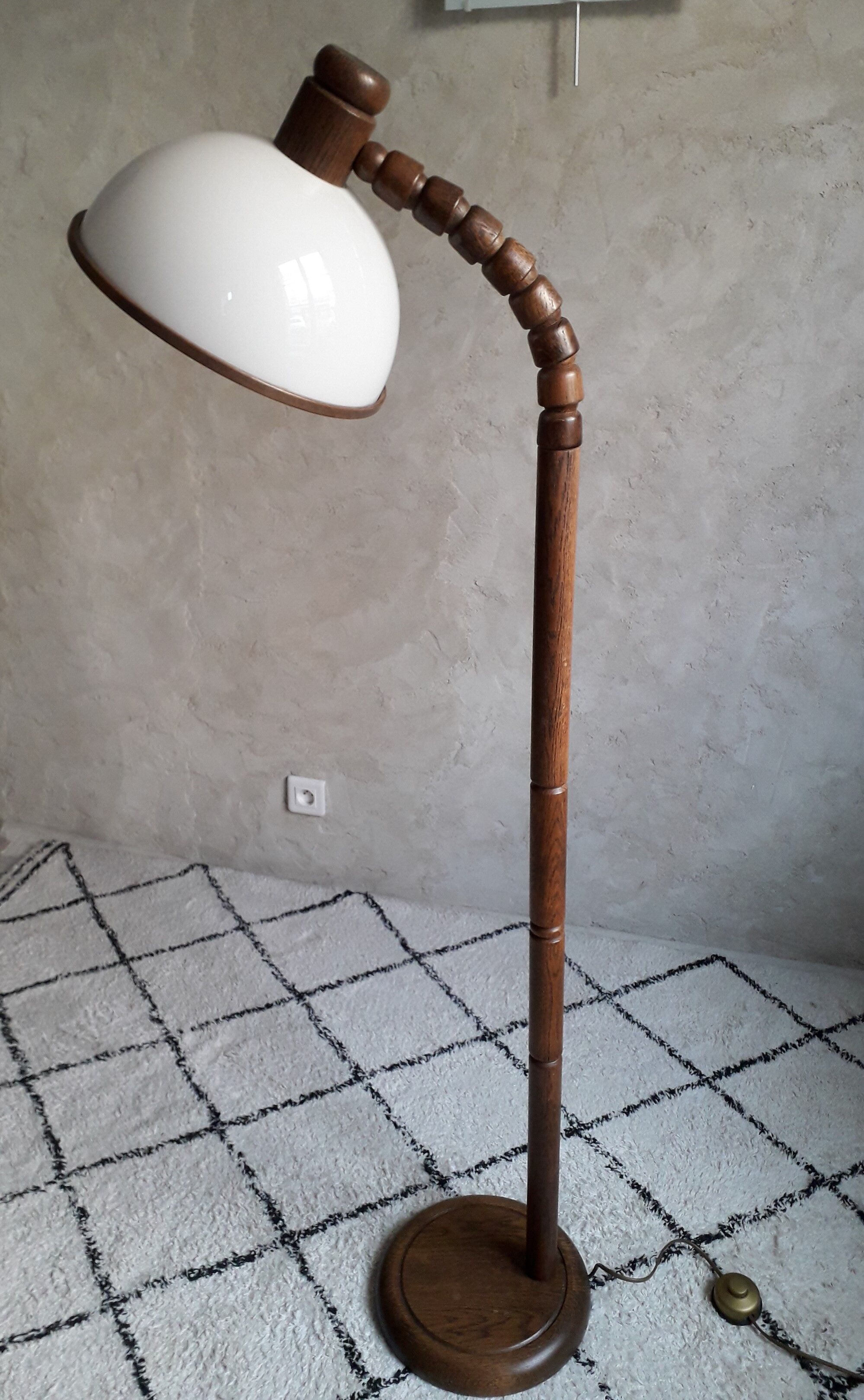 Dutch design wooden floor lamp by Steinhauer