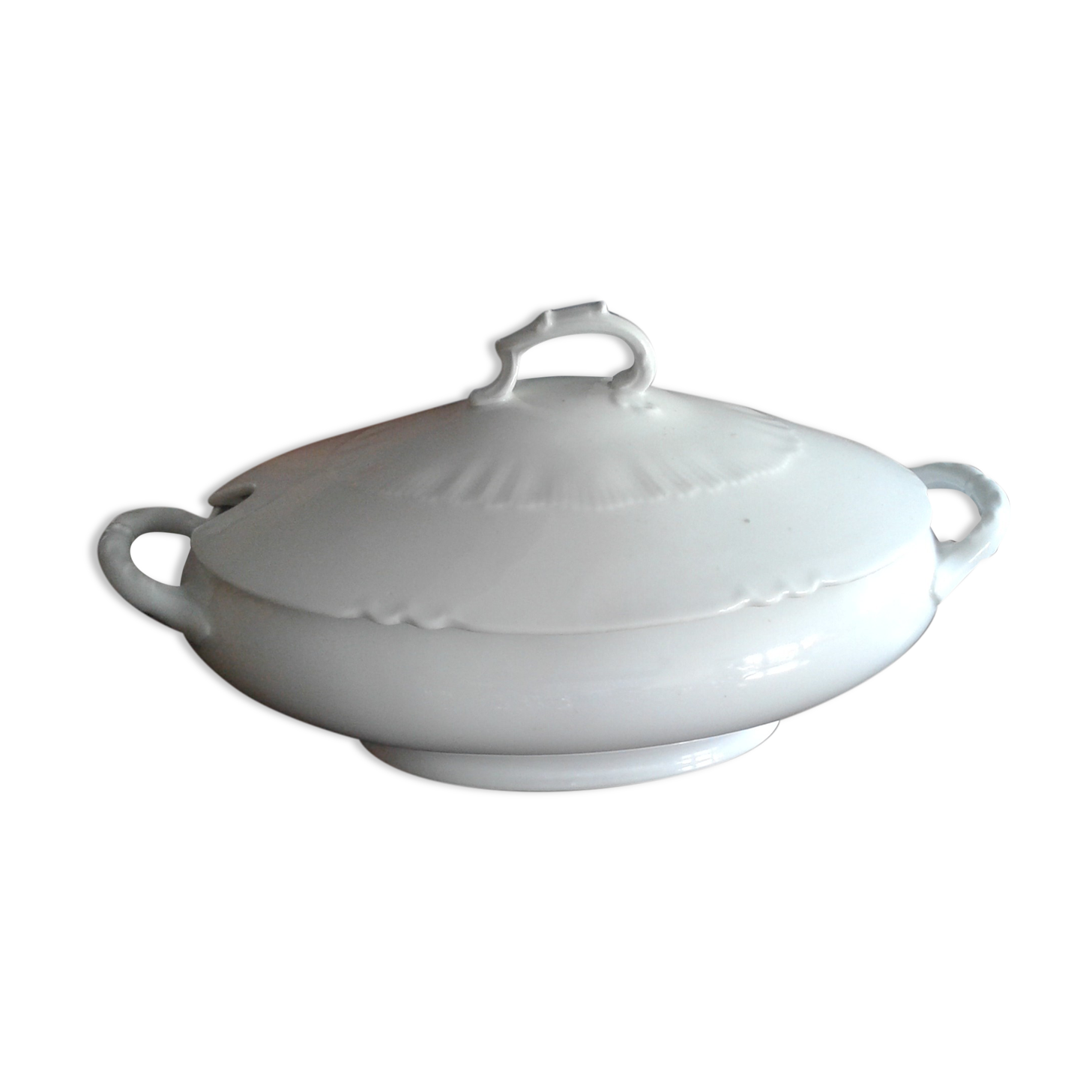 oval soupiere .limoges porcelain. white