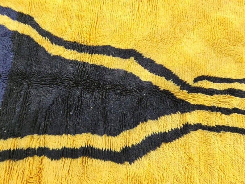 Handmade yellow Berber rug, size 160 x 240 cm