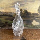 Vintage carafe with fan stopper
