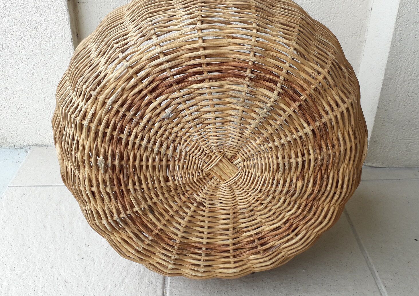 Wicker basket