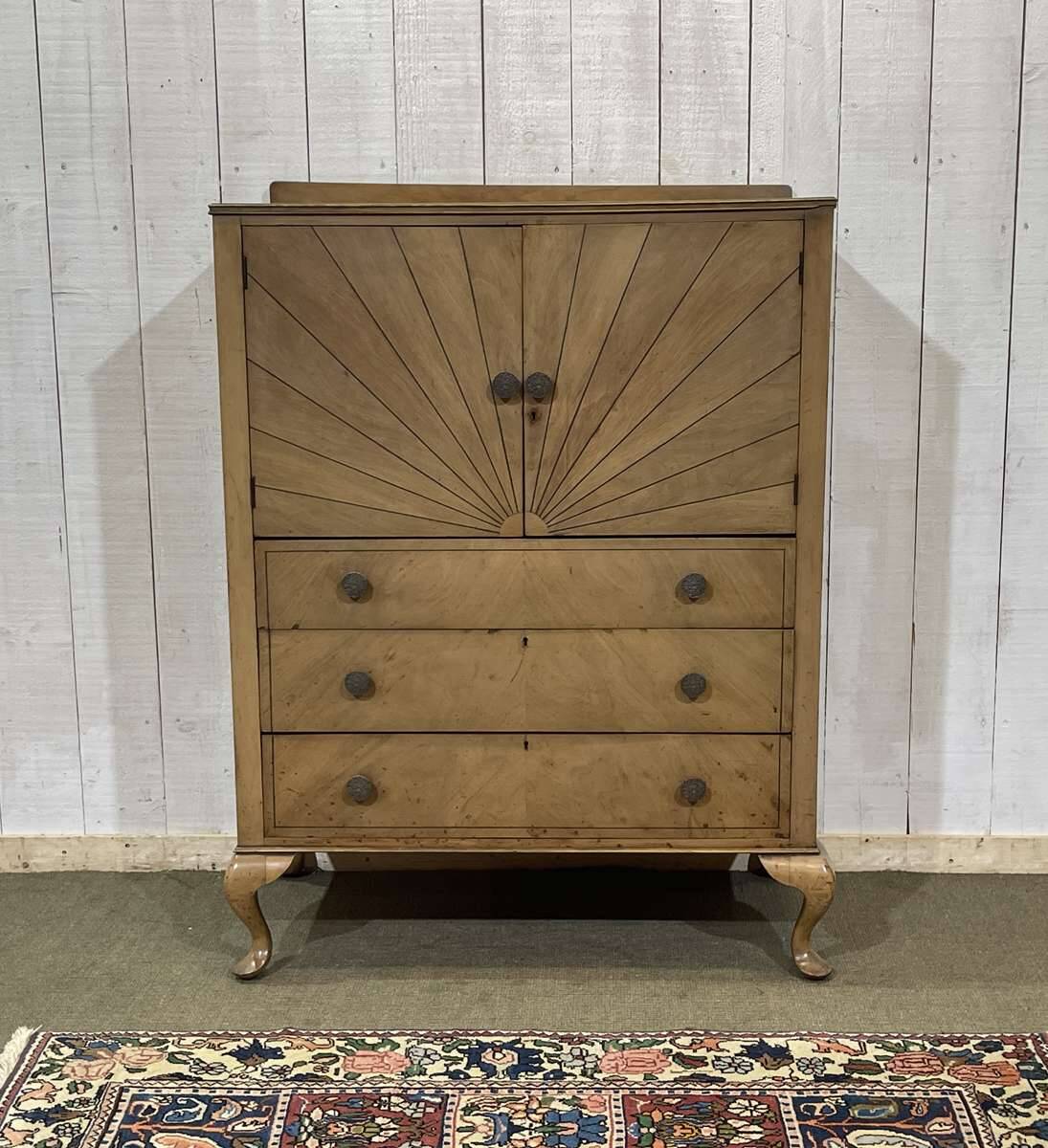 1930s English Art Deco walnut sideboard
