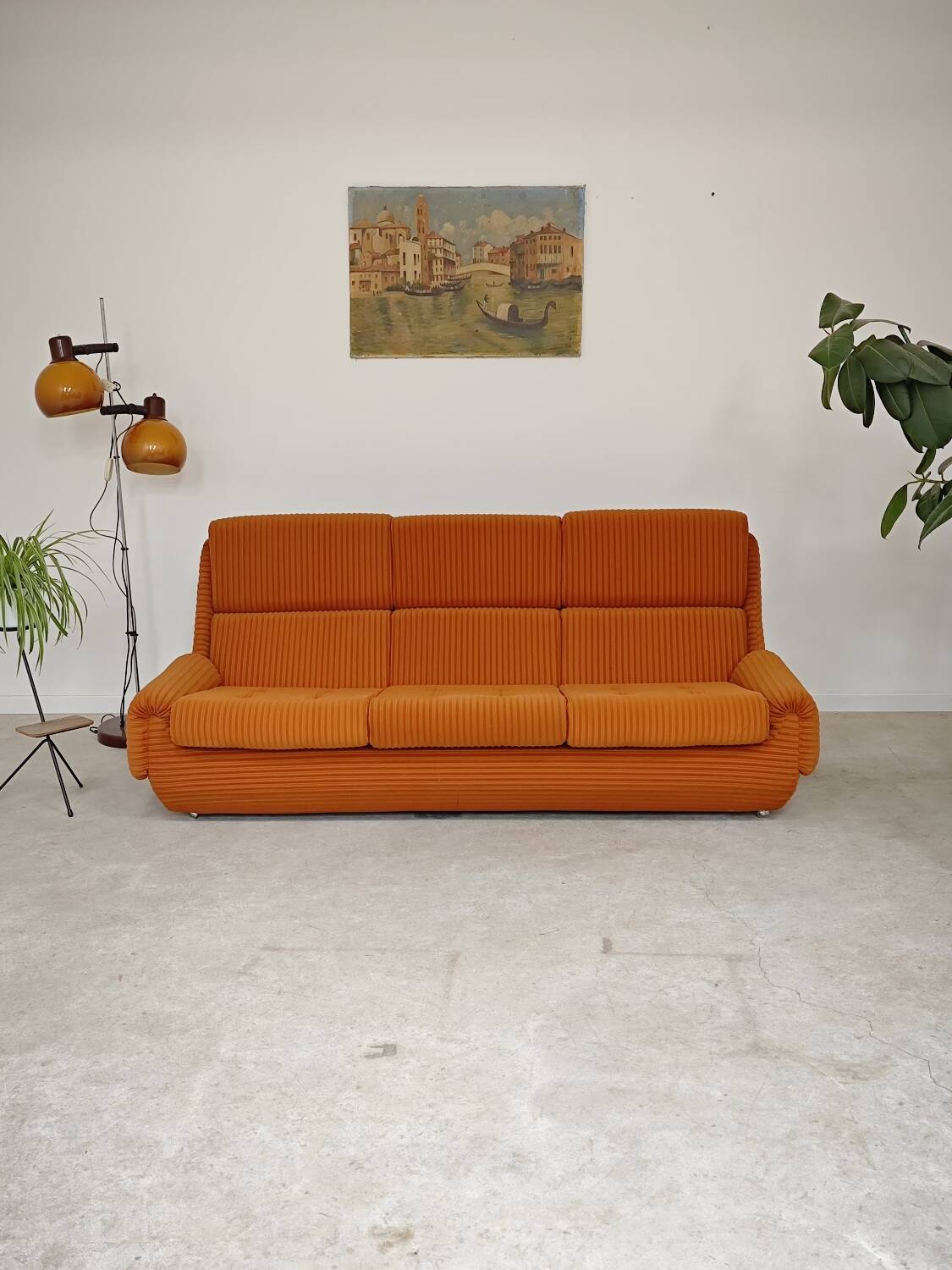 Complete orange salon JITONA in Atlantis Space Age style from the 1970s.