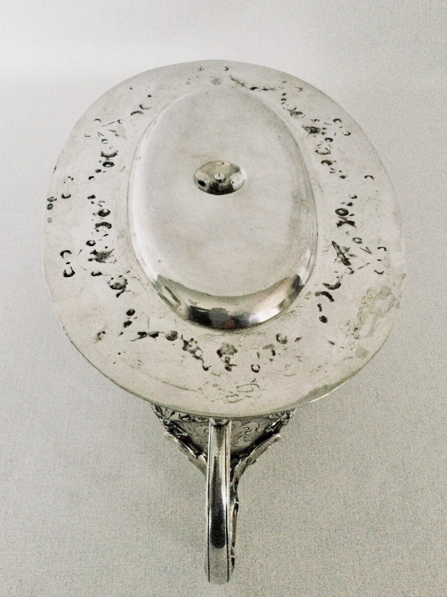 Saucière on solid silver tray
