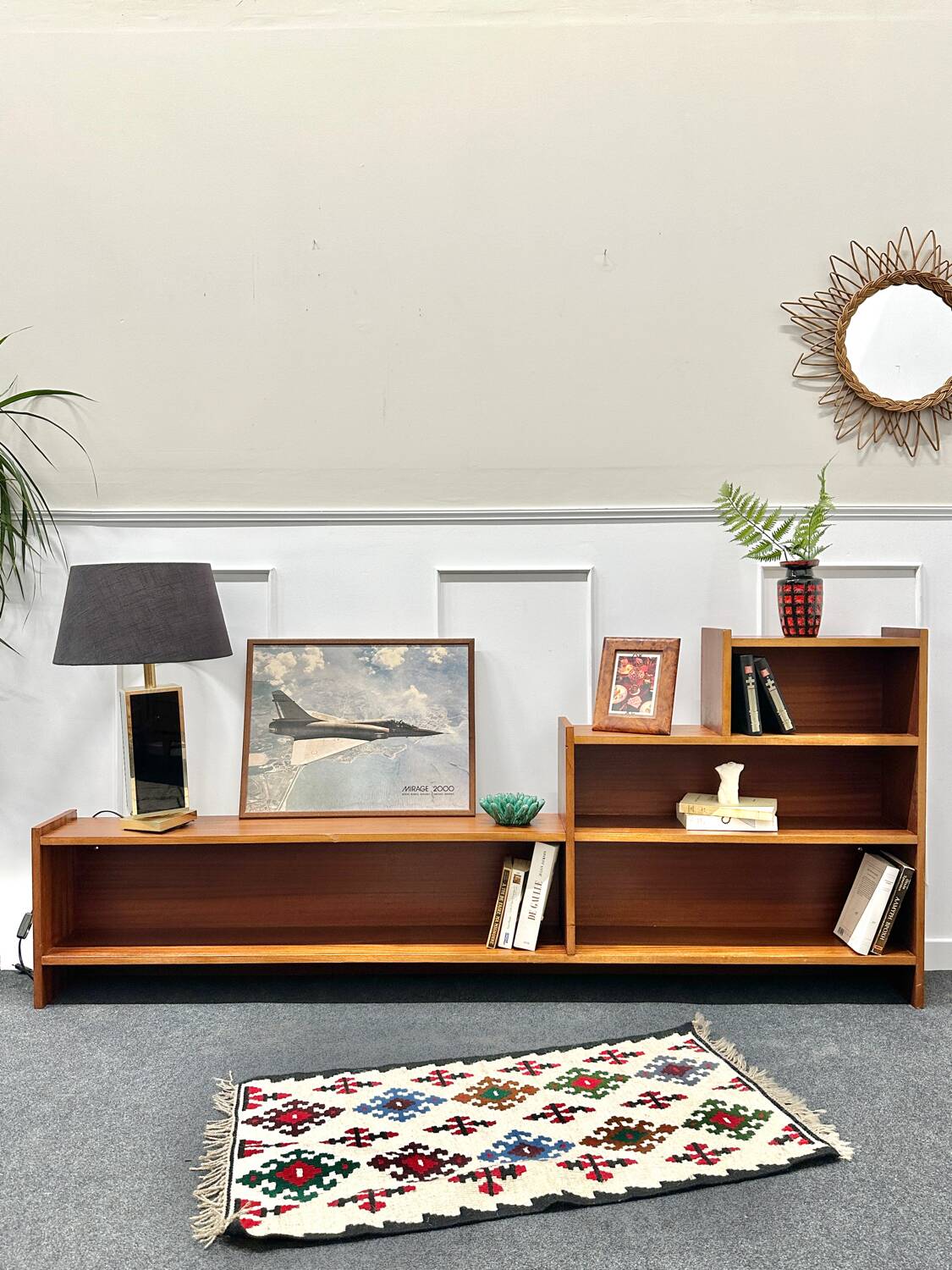 Vintage bookcase / TV cabinet