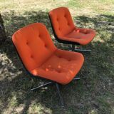 Lot of two Strafor chairs