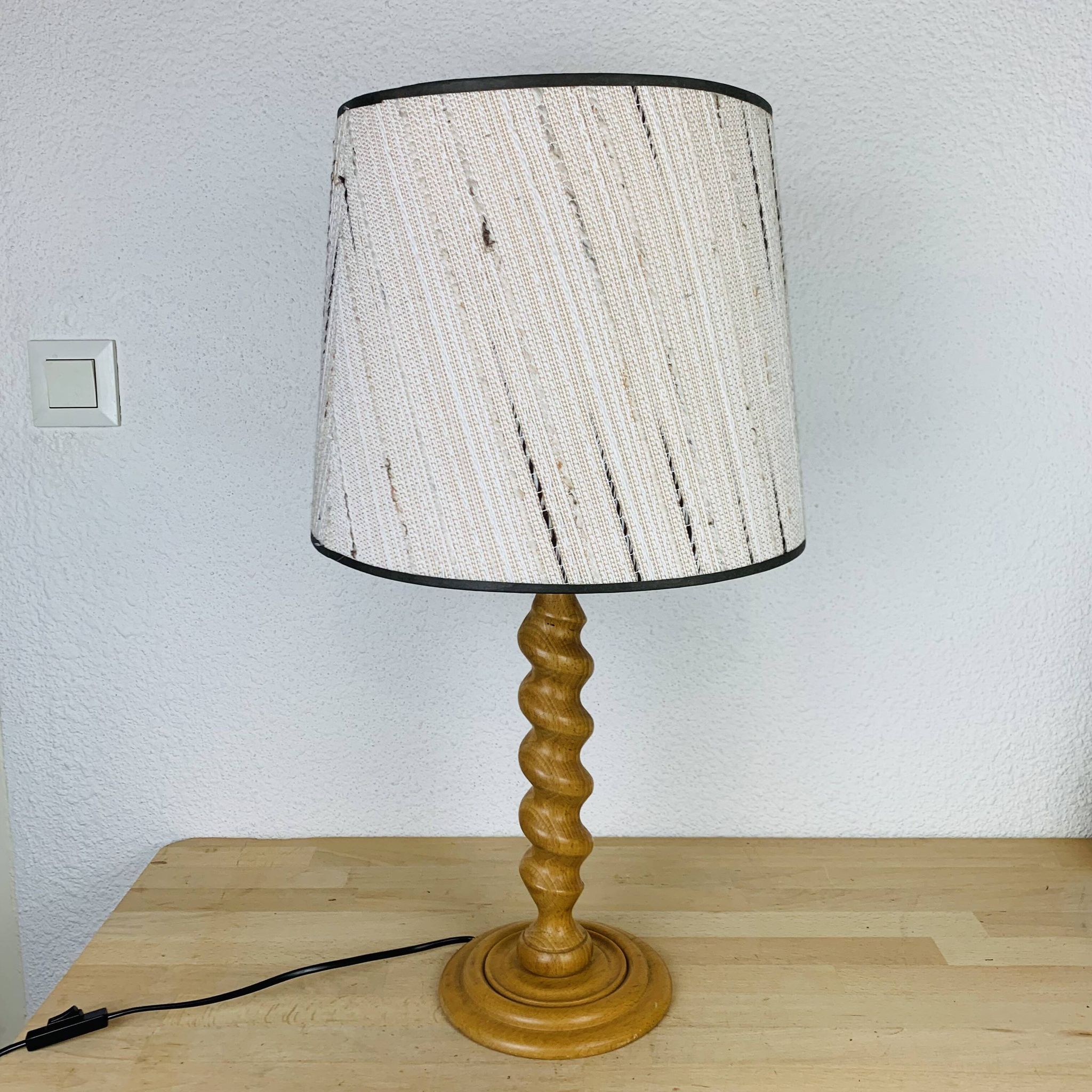 Turned wood lamp from the 70s
