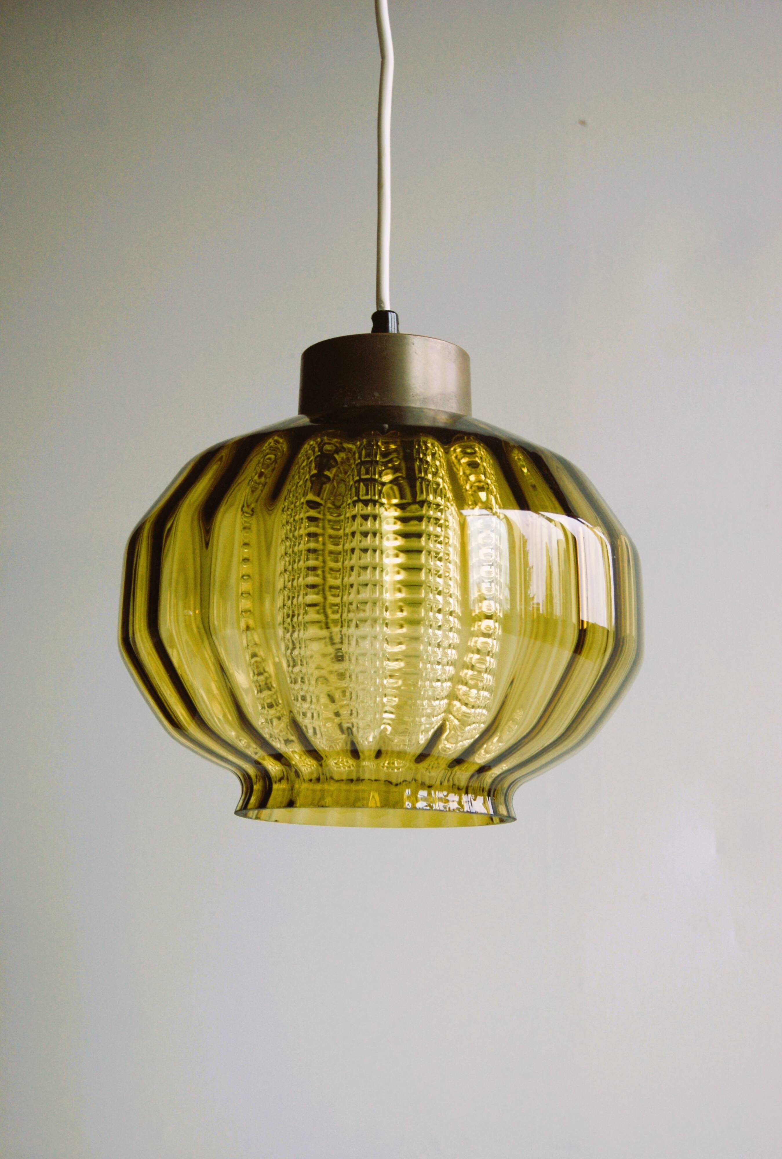 Vintage glass pendant in smoky green crystal with crystal cylinder  - design Carl Fagerlund Sweden