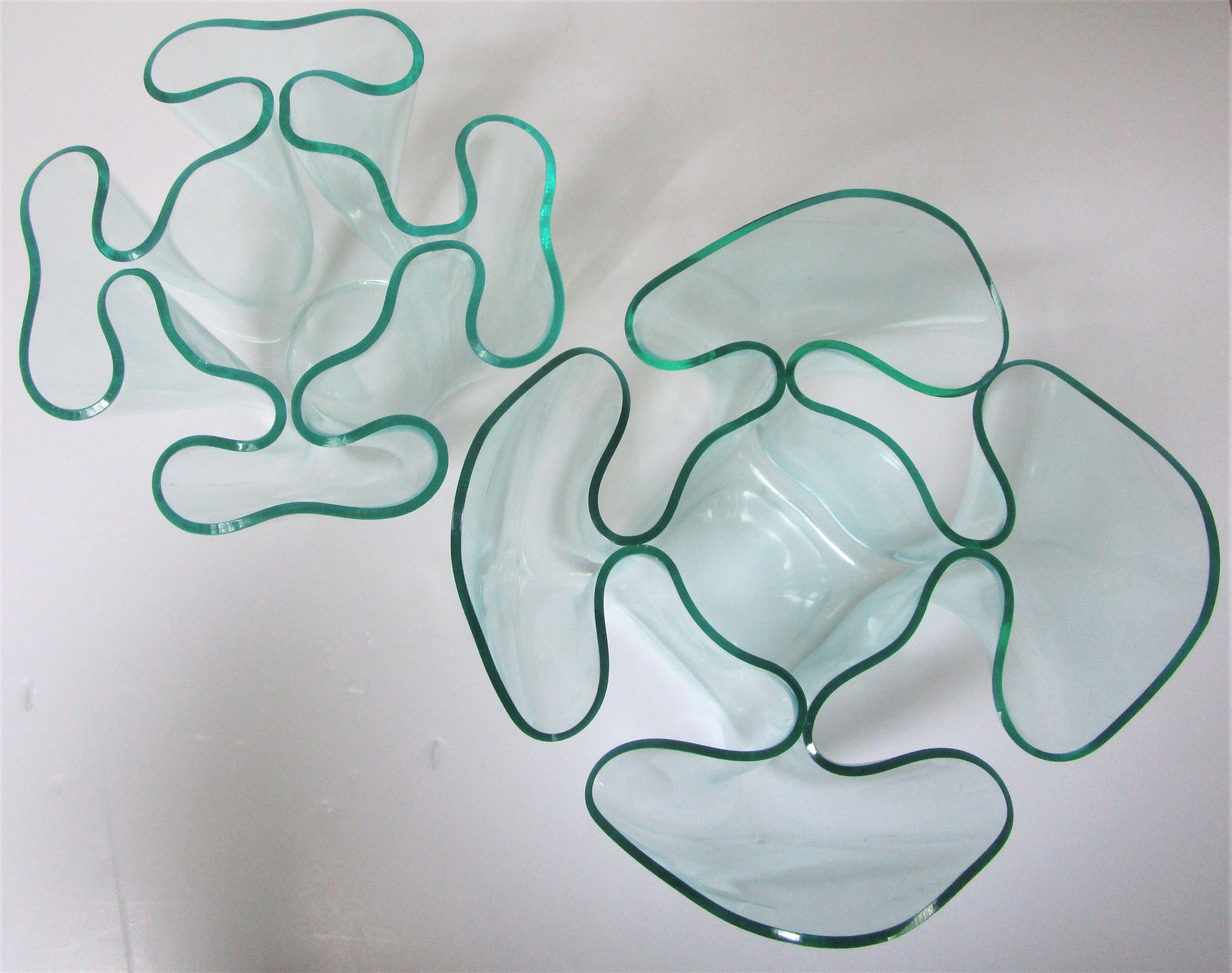 Two vases handkerchiefs Guzzini plexiglass lucite design 70s