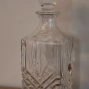 Vintage whisky carafe by Cristal d’Arques with geometric design and stopper – H 26 cm