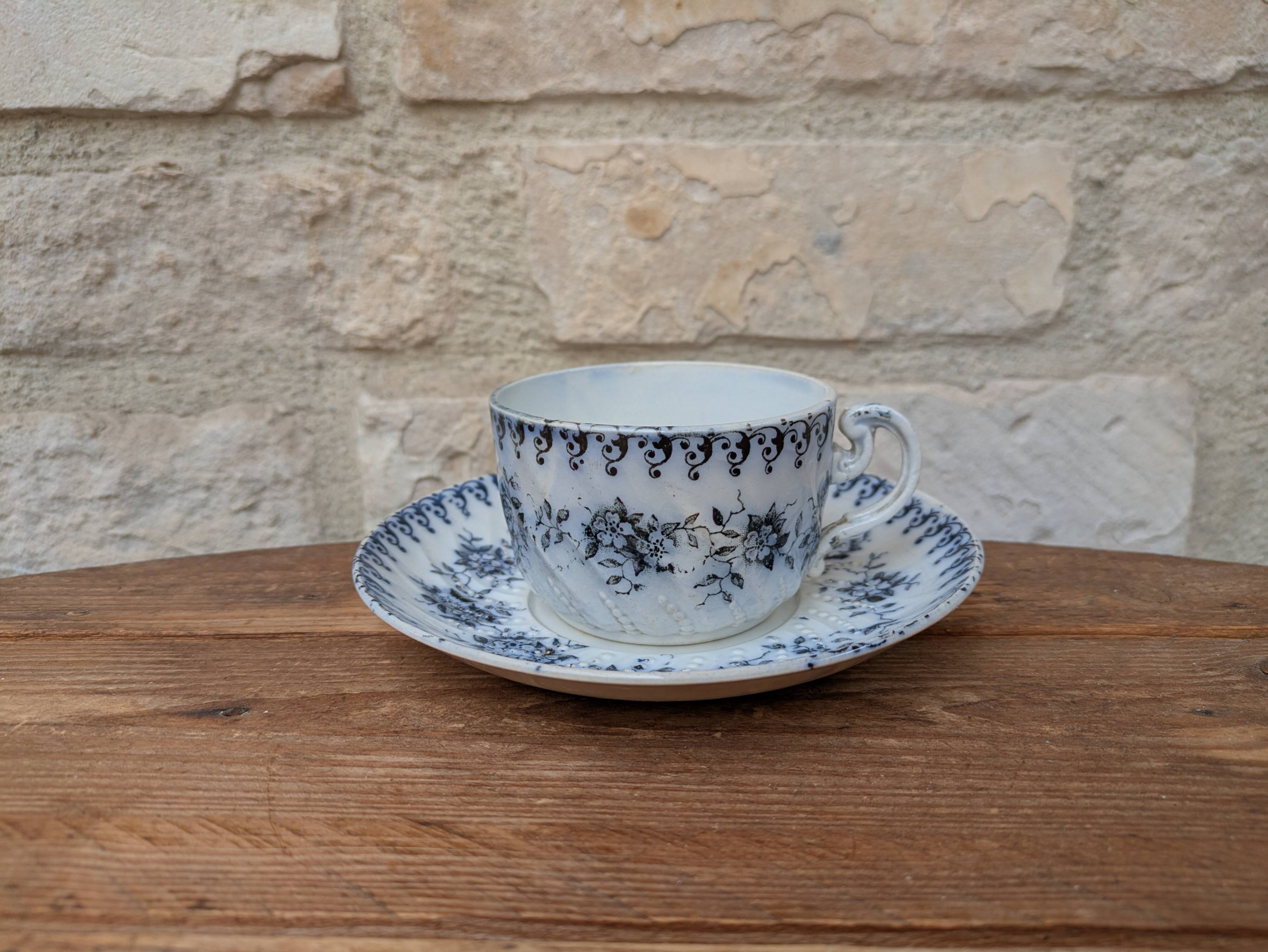 Antique coffee cup with saucer, Saint Amand and Hamage, Jeannette model