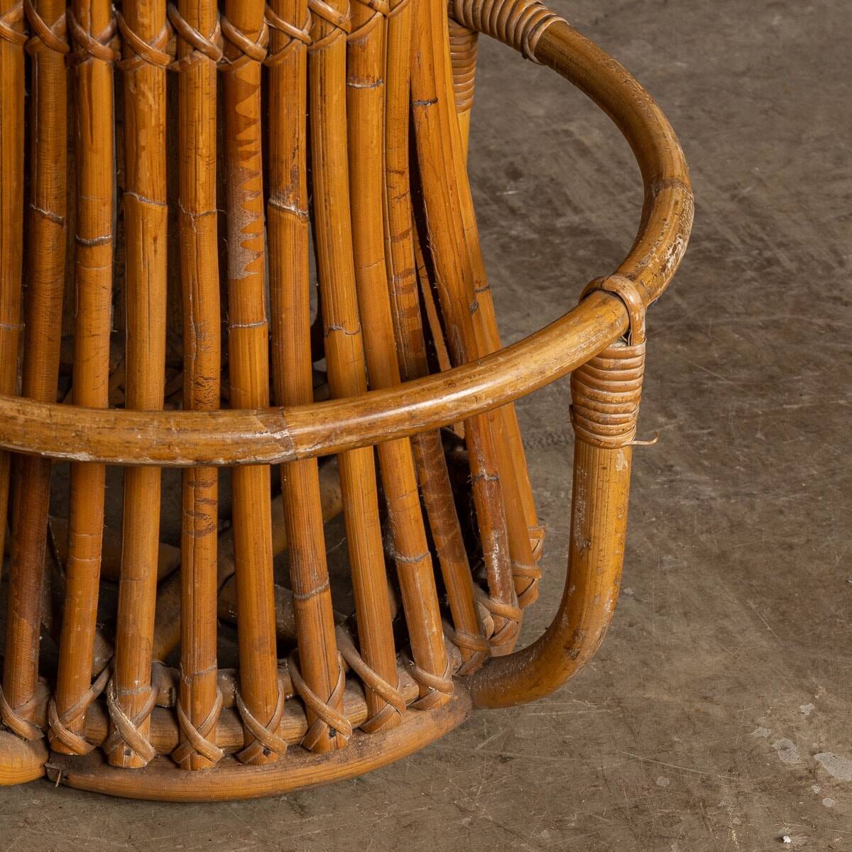 Striking 20thc italian standing bamboo dry bar & stools c.1960